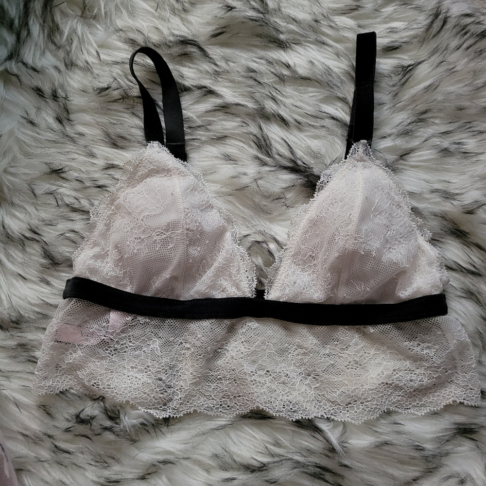 Victoria's Secret White Lace Bralette Small